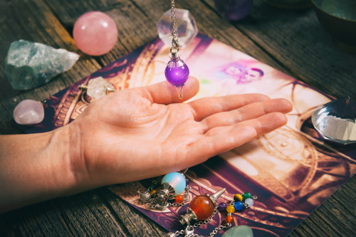 Pendeln lernen und die Bedeutung: Foto: © Monika_Wisniewska / shutterstock / #385356202